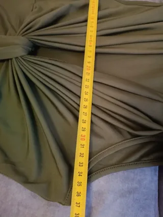 Vestido verde largo drapeado