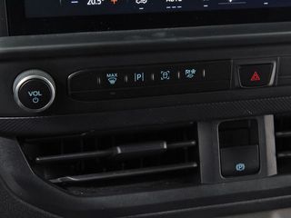 Ford Transit Custom 2.0 ECOBLUE 136 320 TREND KOMBI SWB 4P 9 PLAZAS