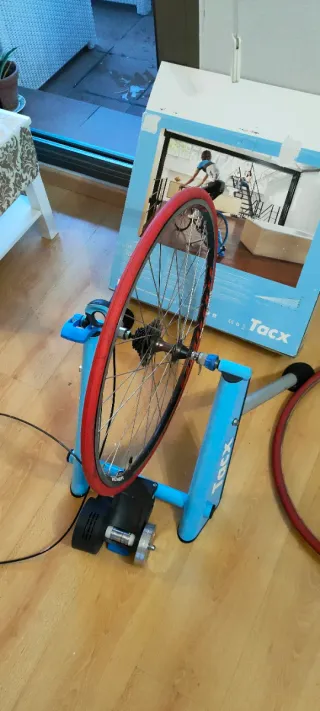 Rodillo tacx + rueda entrenamiento