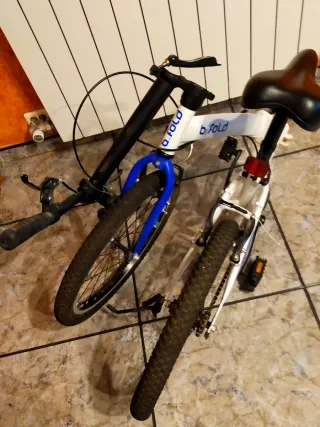 Bicicleta plegable B-Fold blanca