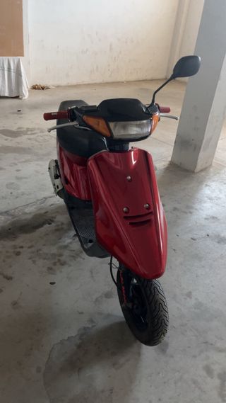 Yamaha Jog R Scooter Roja