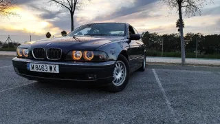 BMW Serie 5 E39 523i