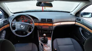 BMW Serie 5 E39 523i