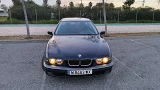 BMW Serie 5 E39 523i