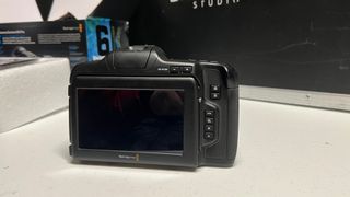 Blackmagic Pocket Cinema Camera 6K Pro + Jaula