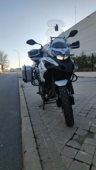 Benelli TRK 502X Adventure Moto