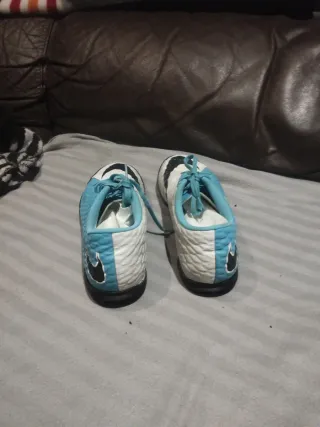 Zapatillas de fútbol Nike Talla  41