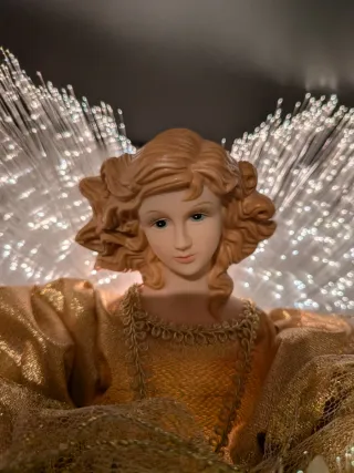 Figura Ángel Decorativa Dorada