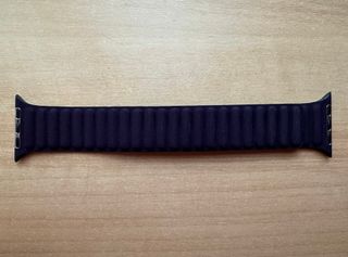 Apple Watch 46mm. Blackberry Magnetic Link M/L