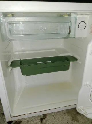 Mini Frigorífico LG con Congelador