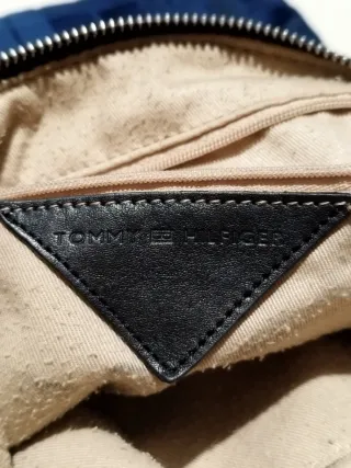 Borsa tracolla Tommy Hilfiger blu e nera