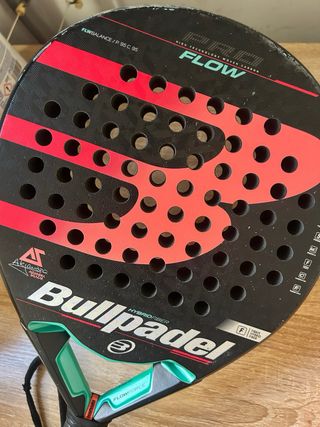 Pala Bullpadel Flow Hybrid Fiber