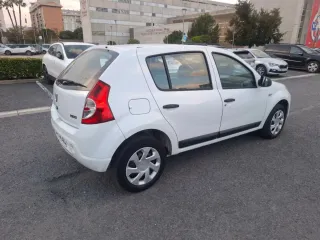 Dacia Sandero 2010