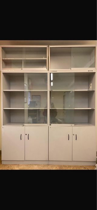 Estantería profesional madera y cristal