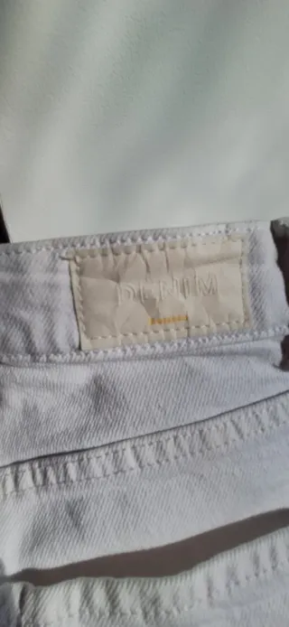 Pantalón Bershka Blanco Cropped Flare Talla XS