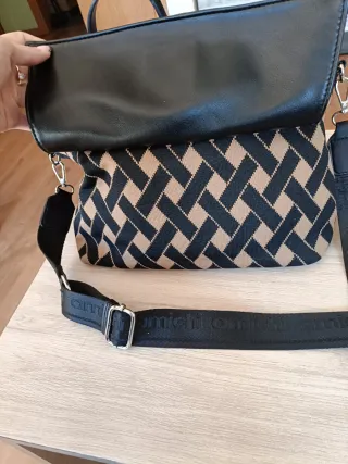 Bolso Amichi Negro y Beige