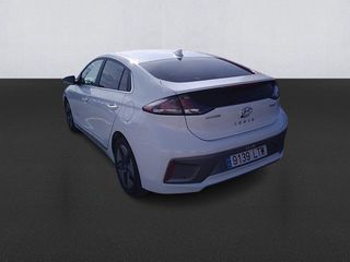 Hyundai Ioniq 1.6 GDI HEV Tecno DCT 104 kW (141 CV)