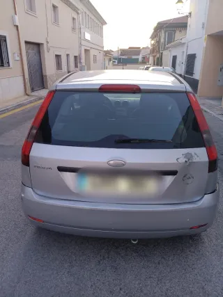 Ford Fiesta 2004
