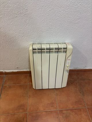 Radiador Eléctrico Beige Marca Gabarrón