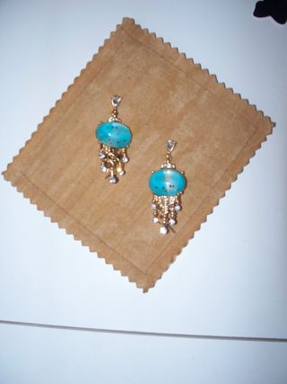 Orecchini pendenti oro e turchese