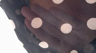 Blusa negra lunares beige