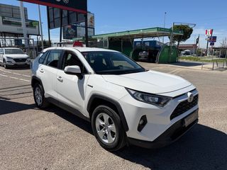 TOYOTA RAV4 2.5l 220H Business 4WD 5P
