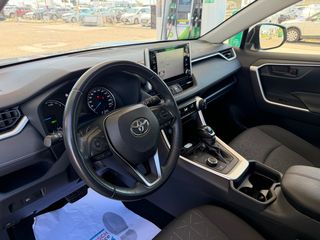 TOYOTA RAV4 2.5l 220H Business 4WD 5P