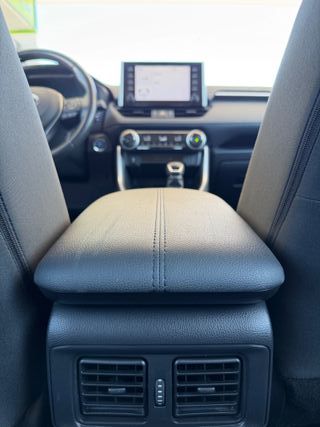 TOYOTA RAV4 2.5l 220H Business 4WD 5P