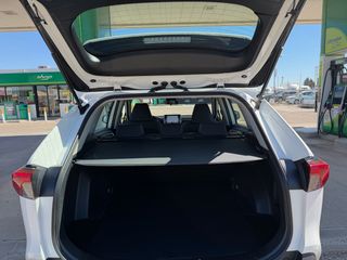 TOYOTA RAV4 2.5l 220H Business 4WD 5P