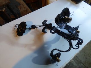 Lámpara de forja artesanal