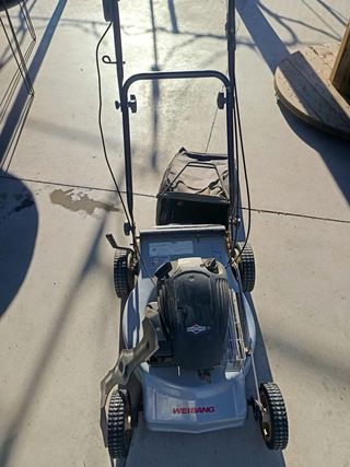 Cortacésped gasolina Weiban 5 temporadas de uso.