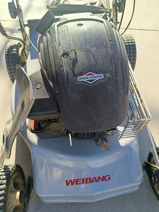 Cortacésped gasolina Weiban 5 temporadas de uso.