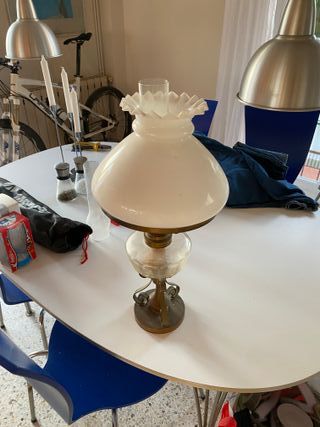 Lámpara de parafina antigua