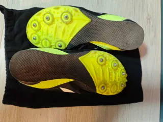 Zapatillas Atletismo de clavos