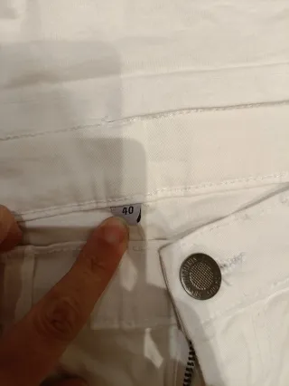 Conjunto camiseta y pantalón corto blanco