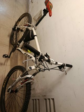 Bicicletas MTB BH y Vivanti