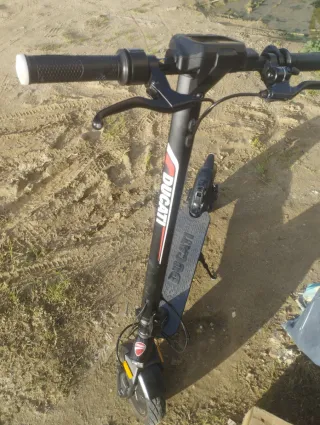 Patinete Eléctrico Ducati negociable