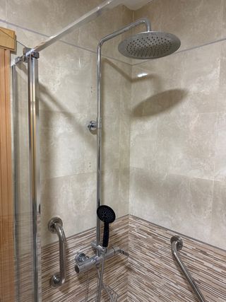 Grifo de ducha con teleducha