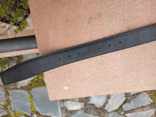 Cinturón Amiri Negro y Plateado