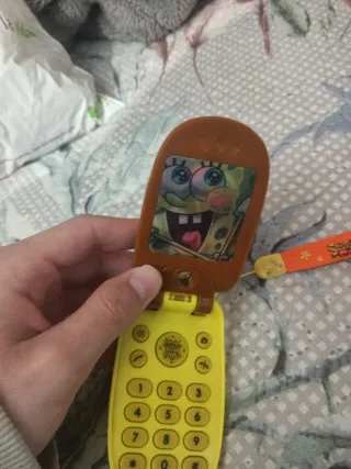 Se busc@ móvil Bob esponja