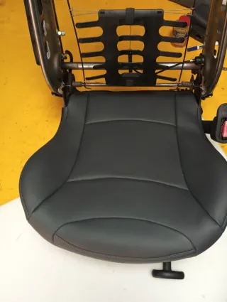 Taller de tapicería en general coche moto