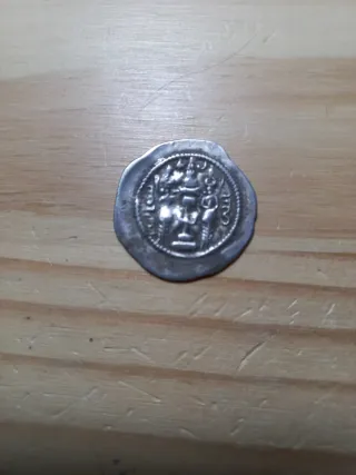 Moneda antigua de plata, Kusro I, 4,06gm