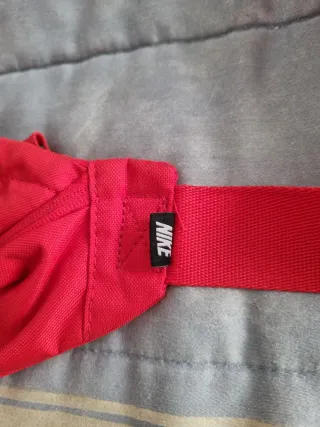 Riñonera Nike Roja