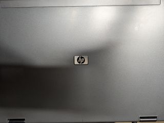 Portatil Linux HP Compaq 8510w