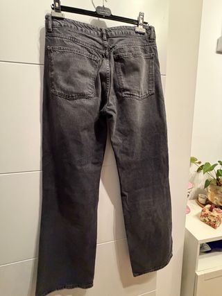 Pantalones vaqueros grises anchos
