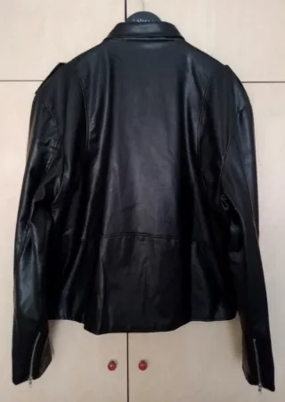 Chaqueta Rocker/Motera Estilo Cuero Negra