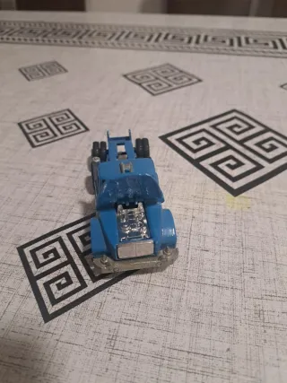 Camión Guisval antiguo azul