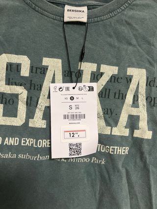 Camiseta Bershka Osaka verde