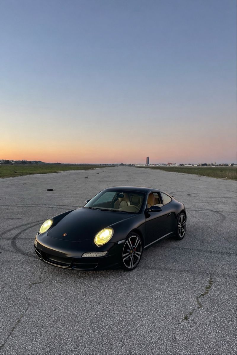 Porsche 911 2004 - foto 1