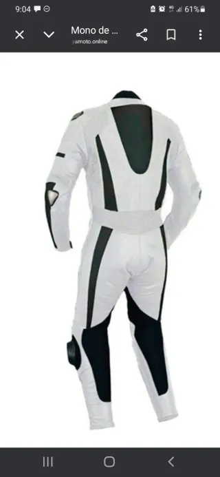 Mono de una pieza con protecciones de titanio